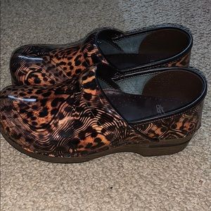Cheetah Danskos